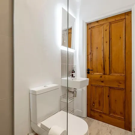 Stylish Sleeps 6 Newcastle upon Tyne