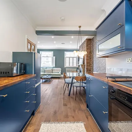 Stylish Sleeps 6 Apartment Newcastle upon Tyne